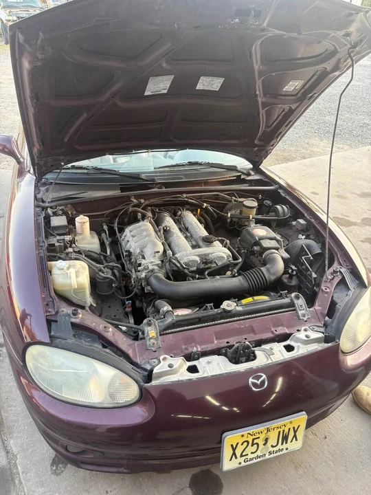 2000 Mazda NB MX-5 Miata - Image 7 of 10