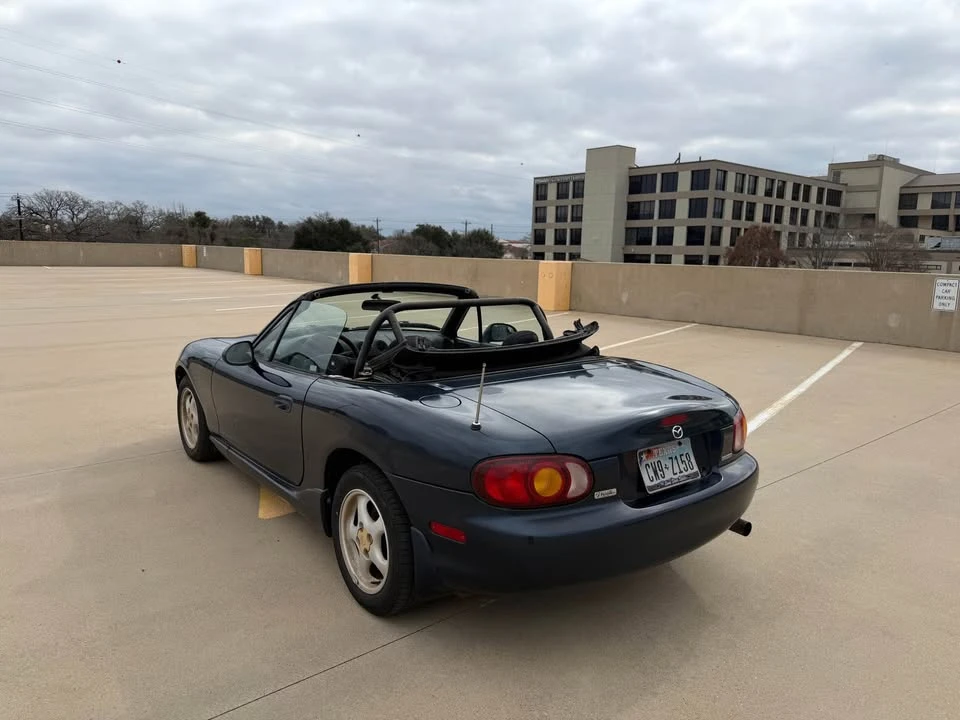 2000 Mazda NB MX-5 Miata - Image 6 of 12
