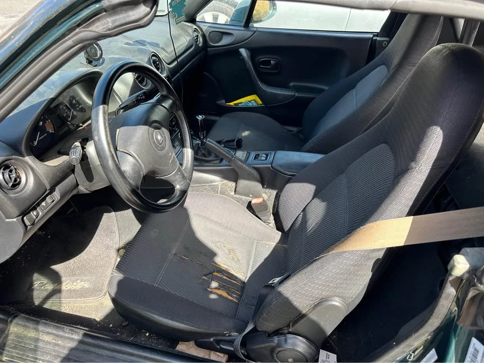 2000 Mazda NB MX-5 Miata - Image 9 of 14