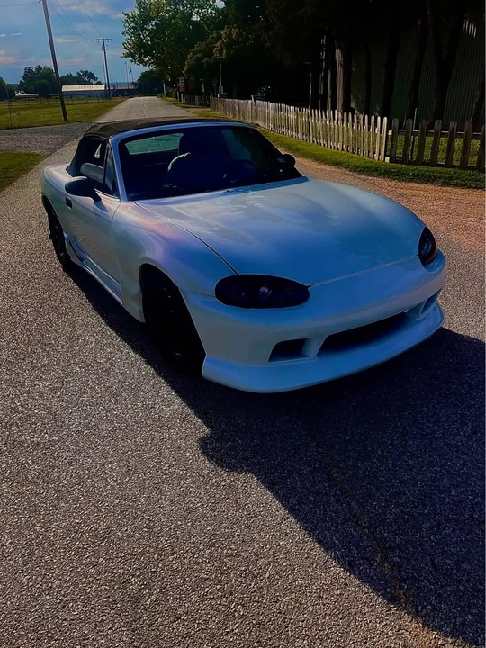 2000 Mazda NB MX-5 Miata - Image 7 of 8