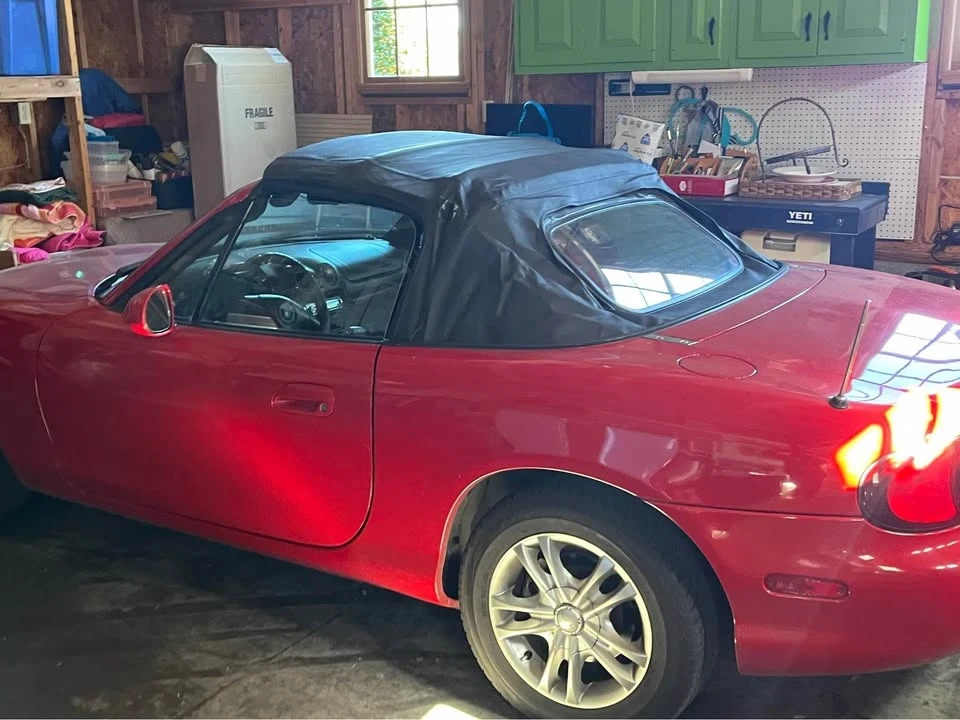 2000 Mazda NB MX-5 Miata - Image 3 of 11