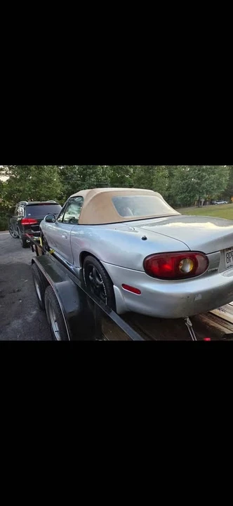 2000 Mazda NB MX-5 Miata - Image 3 of 3