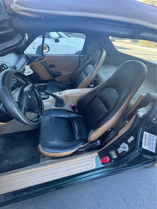 2000 Mazda NB MX-5 Miata - Image 5 of 11