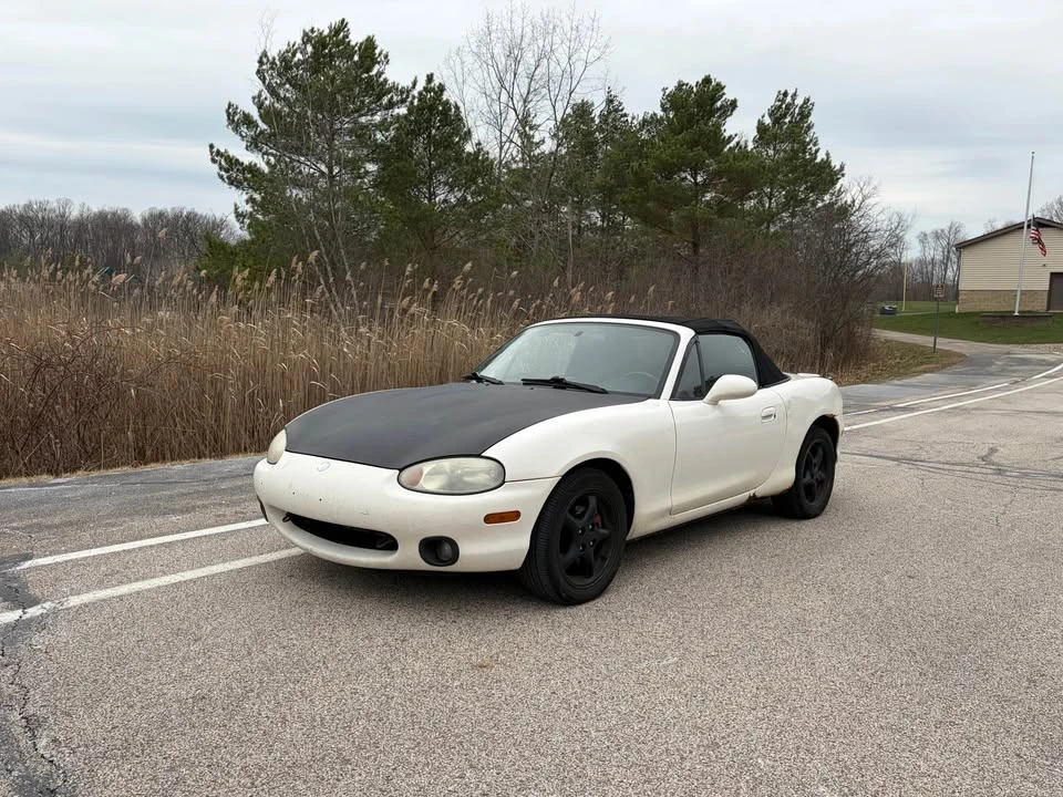 2000 Mazda NB MX-5 Miata - Image 7 of 17