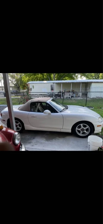 2000 Mazda NB MX-5 Miata - Image 2 of 7