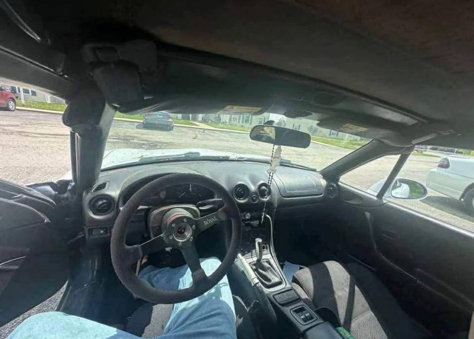 2000 Mazda NB MX-5 Miata - Image 3 of 3