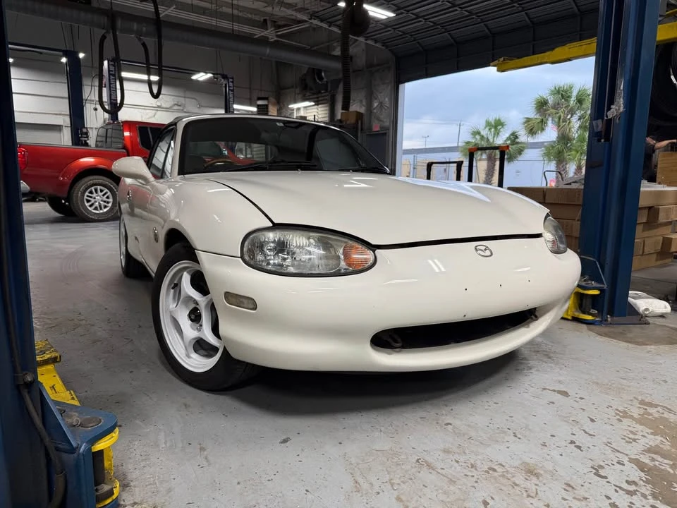 2000 Mazda NB MX-5 Miata - Image 12 of 12