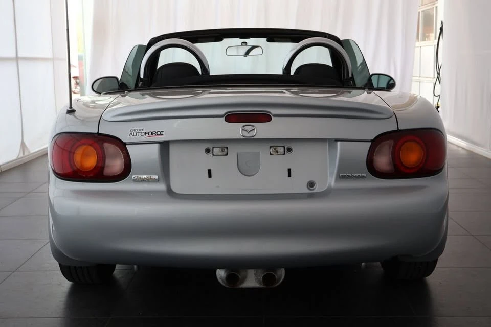 2000 Mazda NB MX-5 Miata - Image 18 of 19