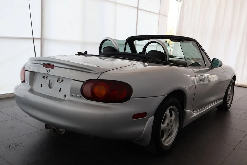 2000 Mazda NB MX-5 Miata - Image 19 of 19
