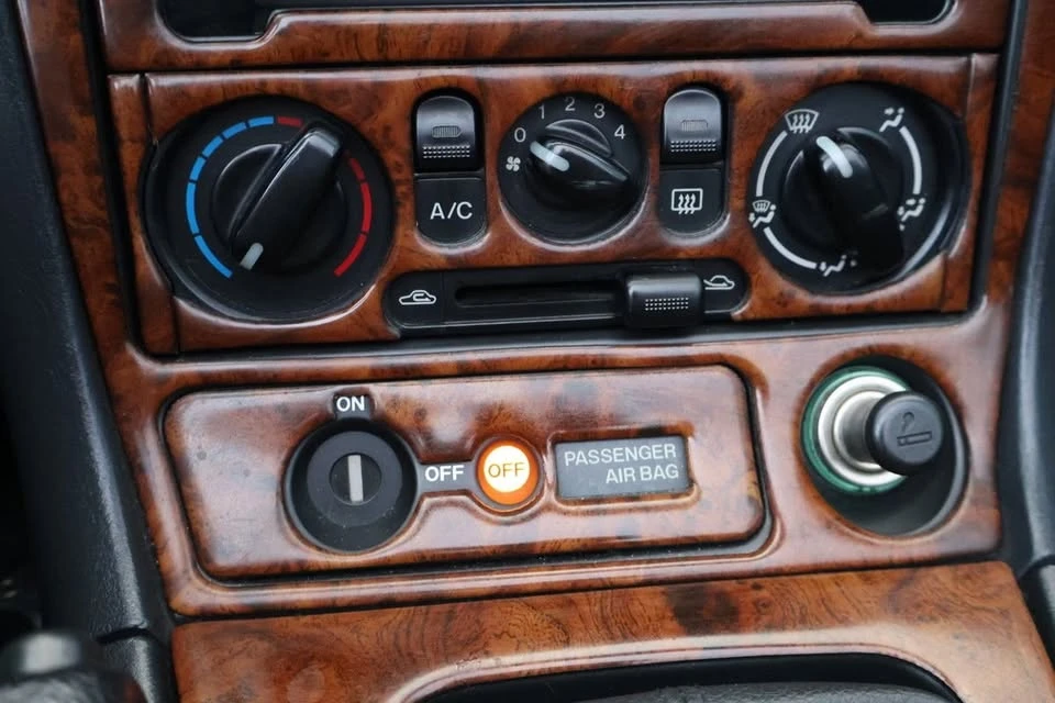 2000 Mazda NB MX-5 Miata - Image 13 of 19