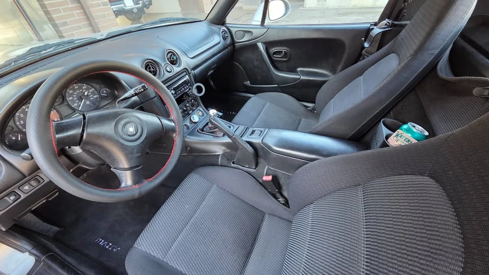 2000 Mazda NB MX-5 Miata - Image 6 of 20