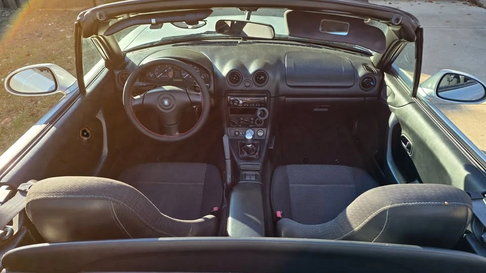 2000 Mazda NB MX-5 Miata - Image 9 of 20