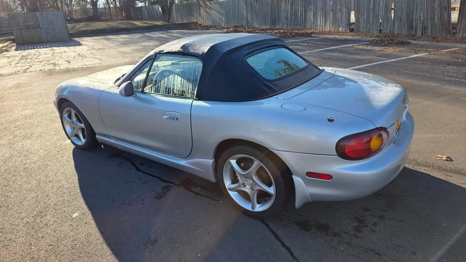 2000 Mazda NB MX-5 Miata - Image 8 of 20