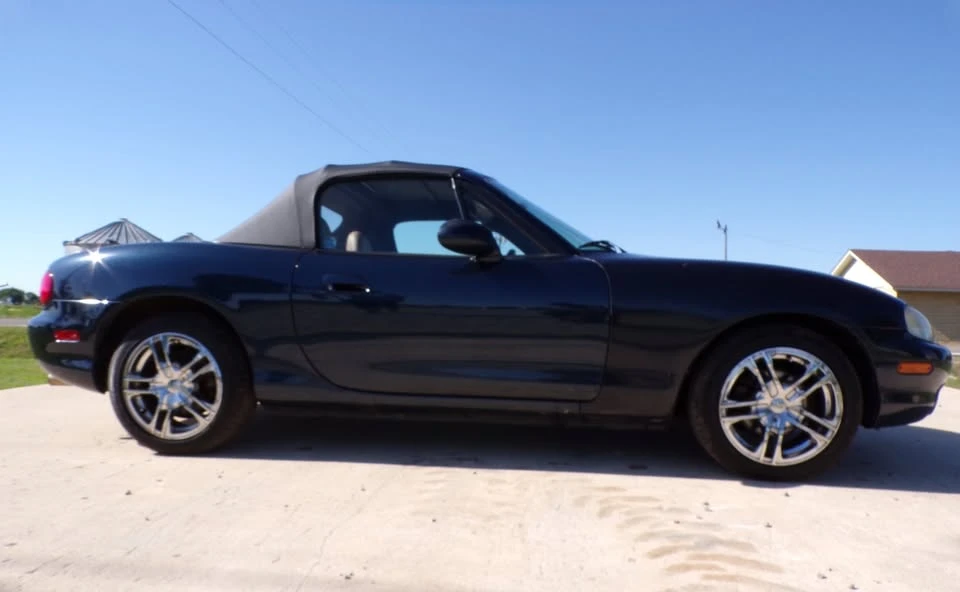 2000 Mazda NB MX-5 Miata - Image 5 of 14
