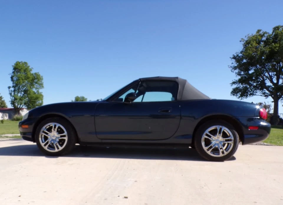 2000 Mazda NB MX-5 Miata - Image 2 of 14