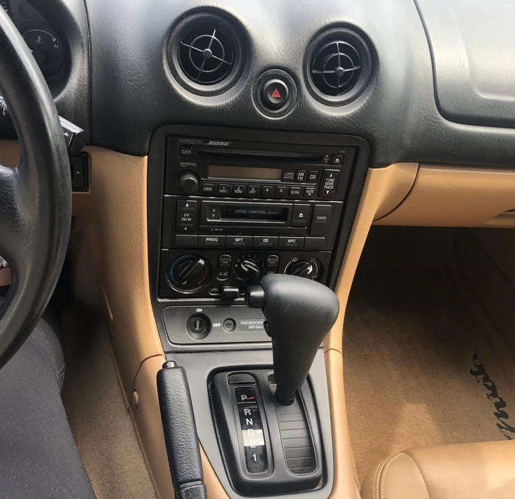 2000 Mazda NB MX-5 Miata - Image 8 of 19