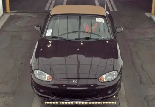 2000 Mazda MX-5 Miata