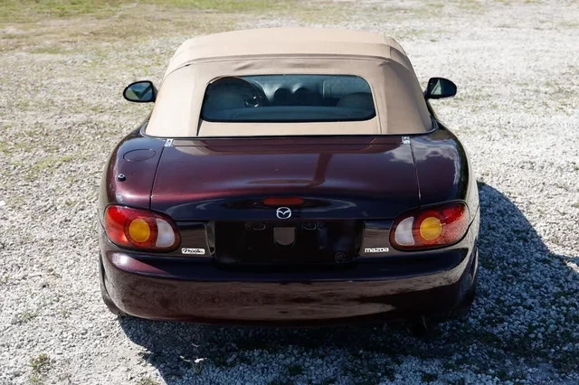 2000 Mazda NB MX-5 Miata - Image 6 of 19