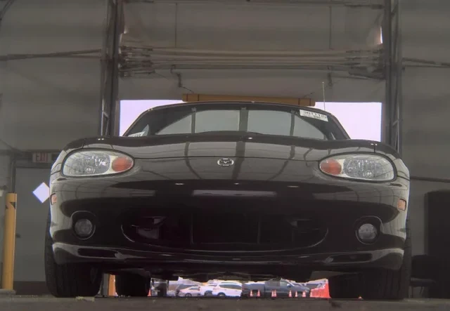 2000 Mazda NB MX-5 Miata - Image 5 of 11