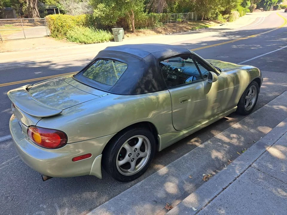 2000 Mazda NB MX-5 Miata - Image 9 of 9