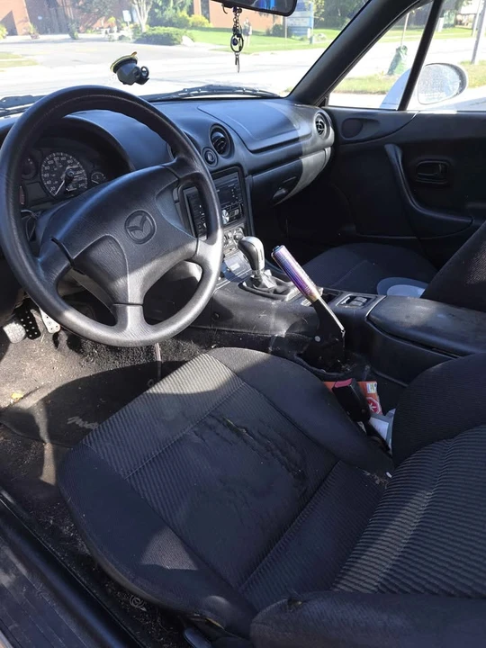 2000 Mazda NB MX-5 Miata - Image 4 of 4