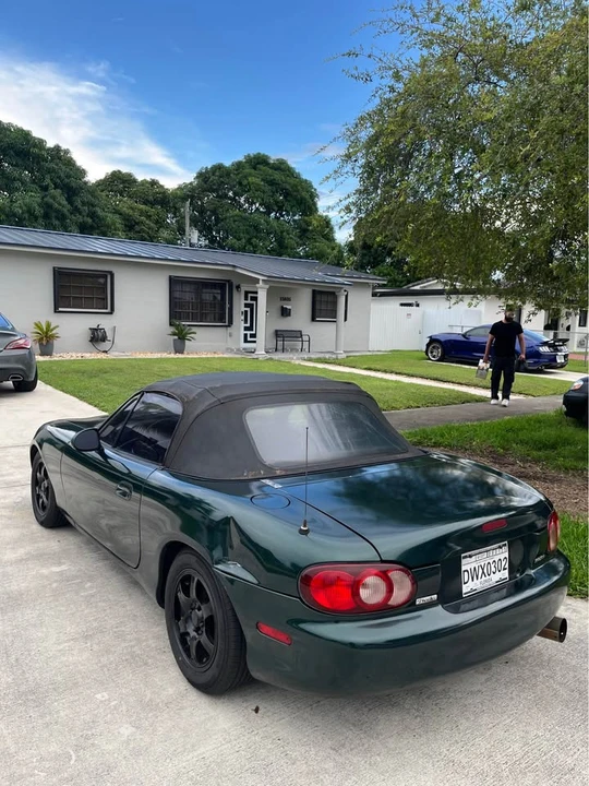 2000 Mazda NB MX-5 Miata - Image 5 of 8