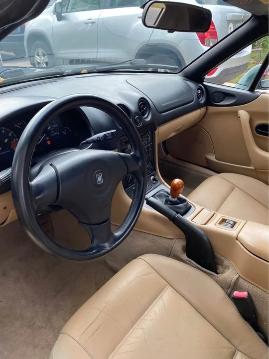 2000 Mazda NB MX-5 Miata - Image 13 of 19