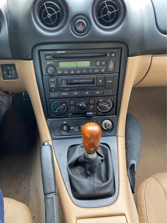 2000 Mazda NB MX-5 Miata - Image 14 of 19