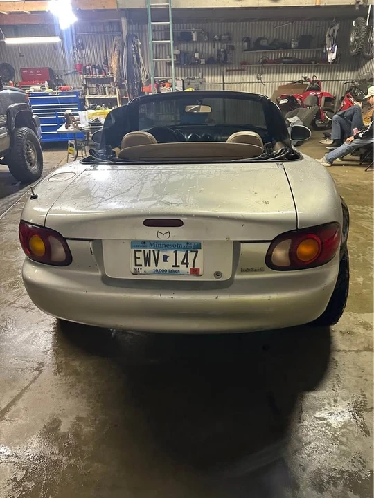 2000 Mazda NB MX-5 Miata - Image 7 of 8