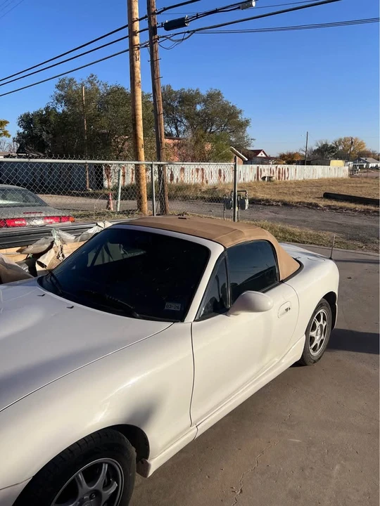 2000 Mazda NB MX-5 Miata - Image 8 of 9
