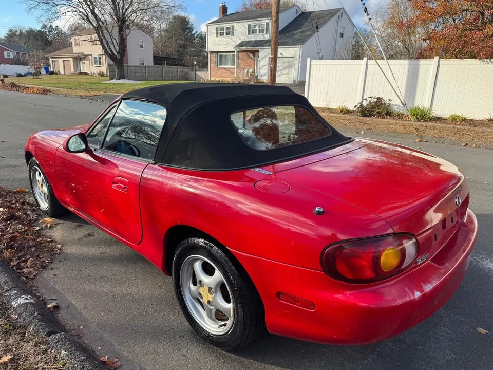 2000 Mazda NB MX-5 Miata - Image 7 of 9