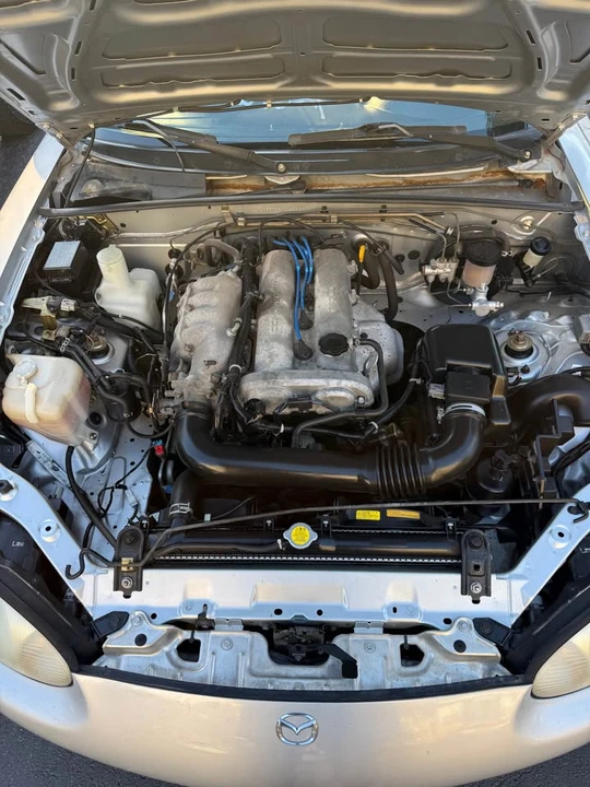 2000 Mazda NB MX-5 Miata - Image 2 of 4