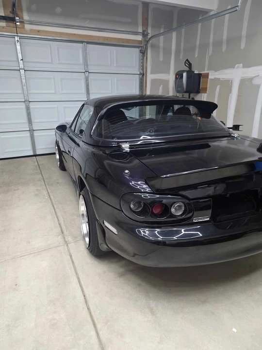2000 Mazda NB MX-5 Miata - Image 4 of 8