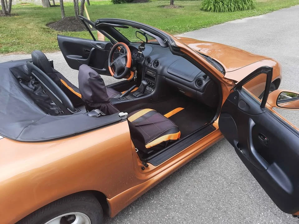 2000 Mazda NB MX-5 Miata - Image 3 of 6