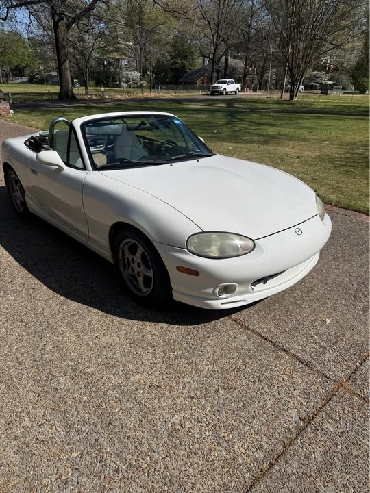 2000 Mazda NB MX-5 Miata - Image 4 of 6