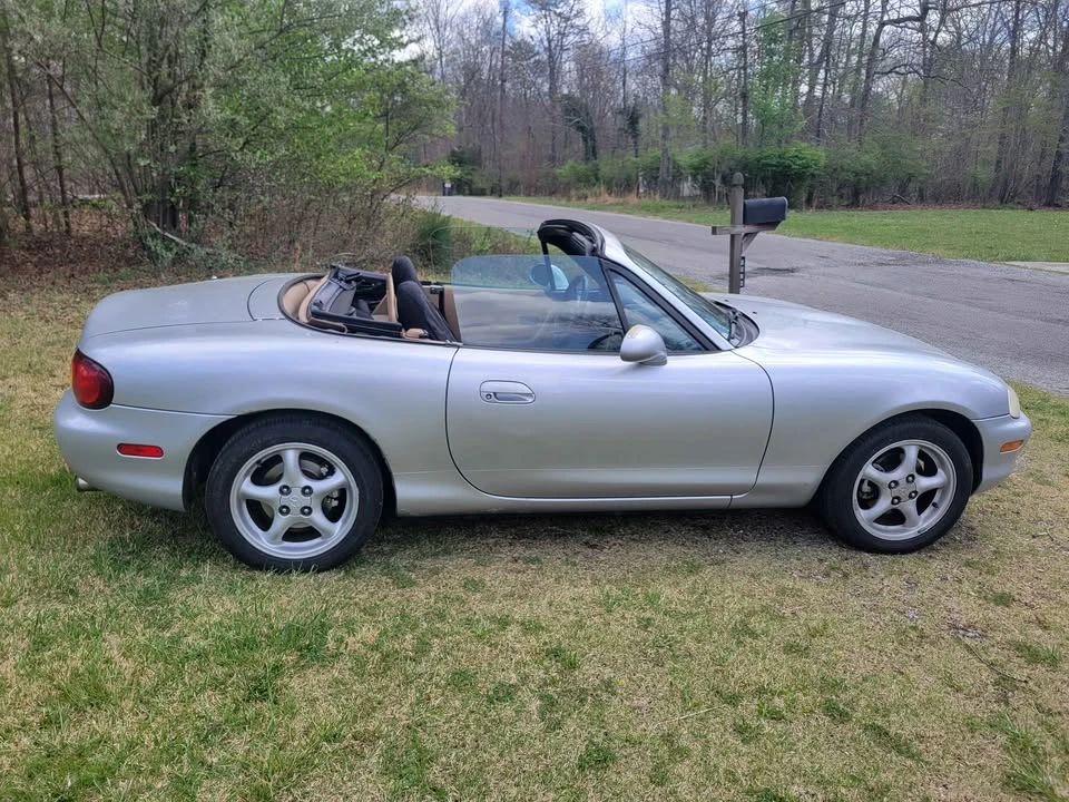 2000 Mazda NB MX-5 Miata - Image 3 of 10