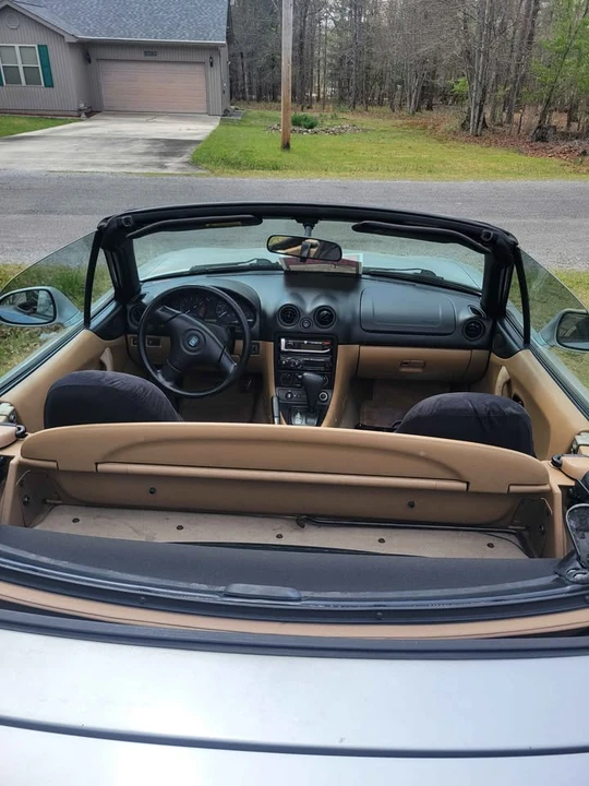 2000 Mazda NB MX-5 Miata - Image 4 of 10