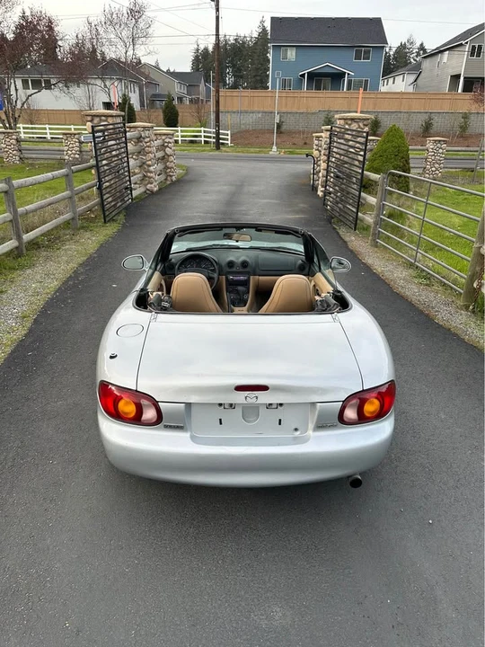2000 Mazda NB MX-5 Miata - Image 13 of 16
