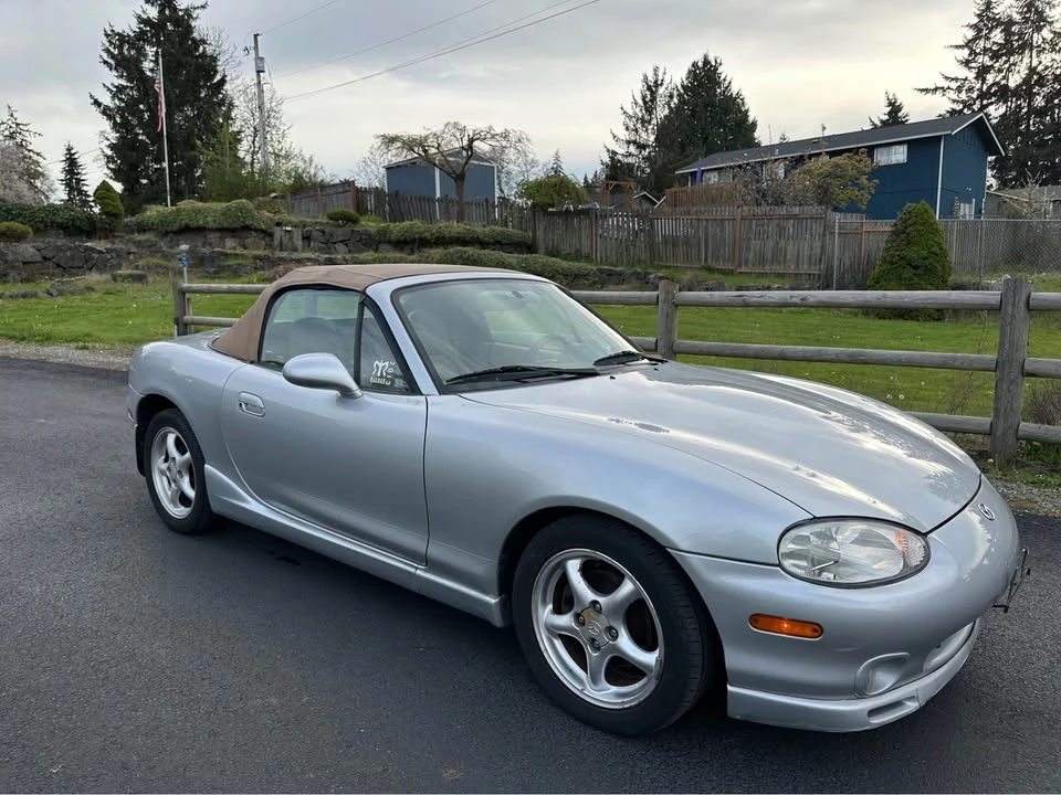 2000 Mazda NB MX-5 Miata - Image 2 of 16