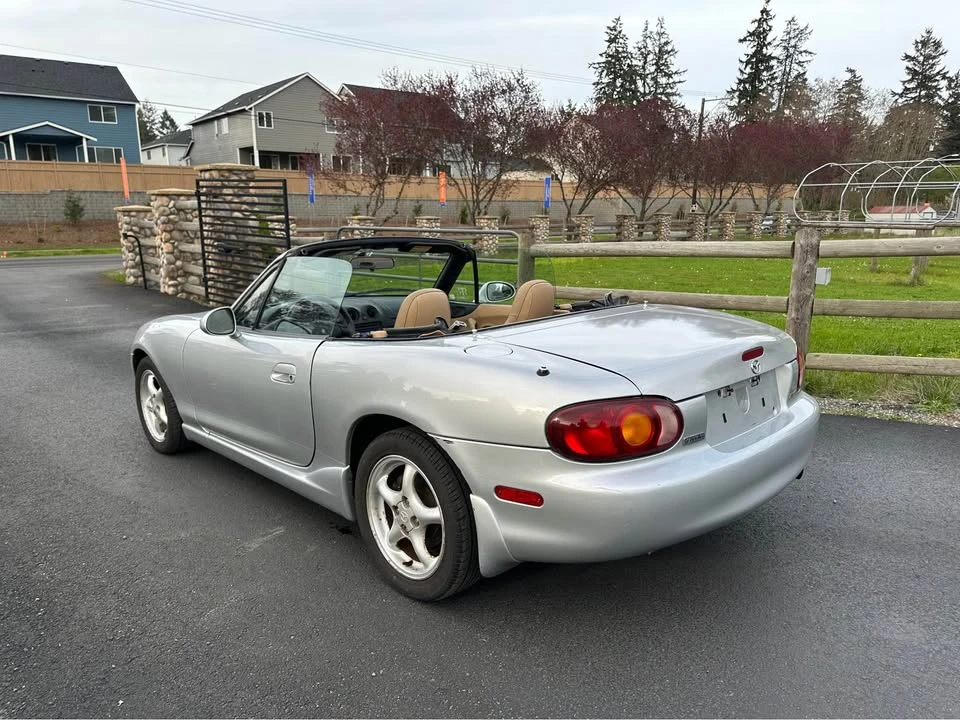 2000 Mazda NB MX-5 Miata - Image 11 of 16
