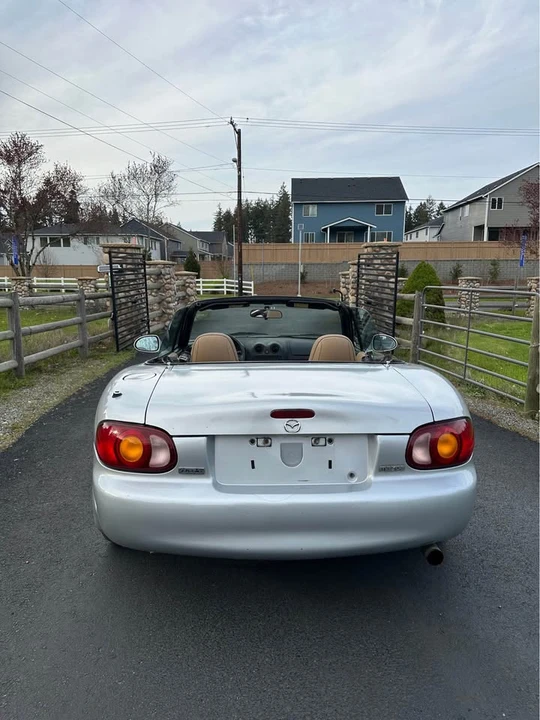 2000 Mazda NB MX-5 Miata - Image 12 of 16