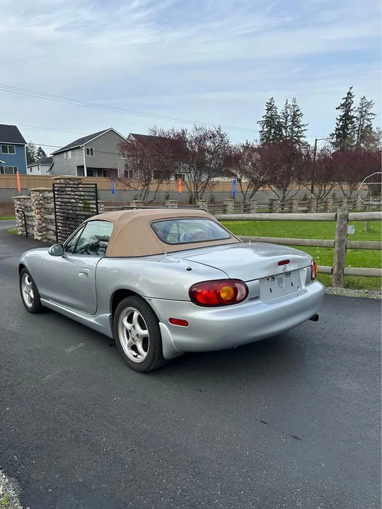 2000 Mazda NB MX-5 Miata - Image 4 of 16