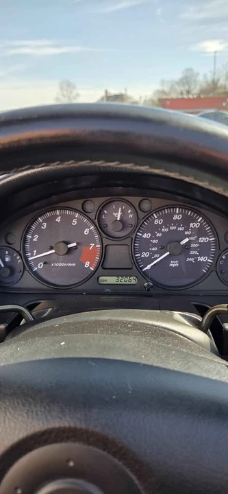 2000 Mazda NB MX-5 Miata - Image 9 of 15