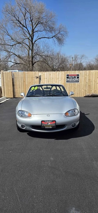 2000 Mazda NB MX-5 Miata - Image 2 of 15