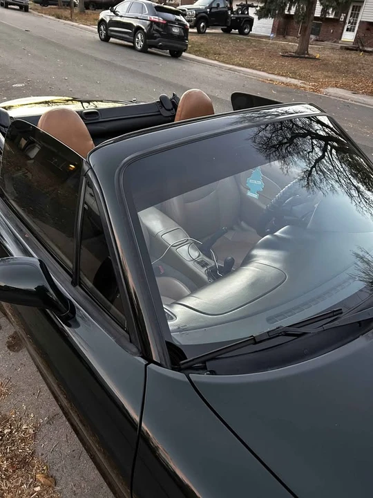 2000 Mazda NB MX-5 Miata - Image 5 of 9