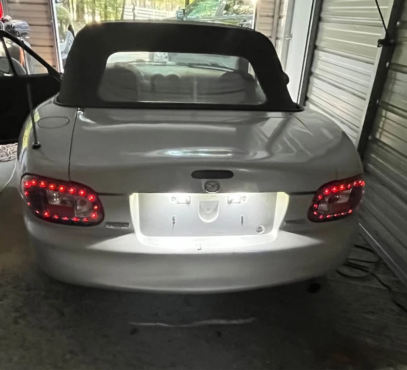 2000 Mazda NB MX-5 Miata - Image 3 of 11