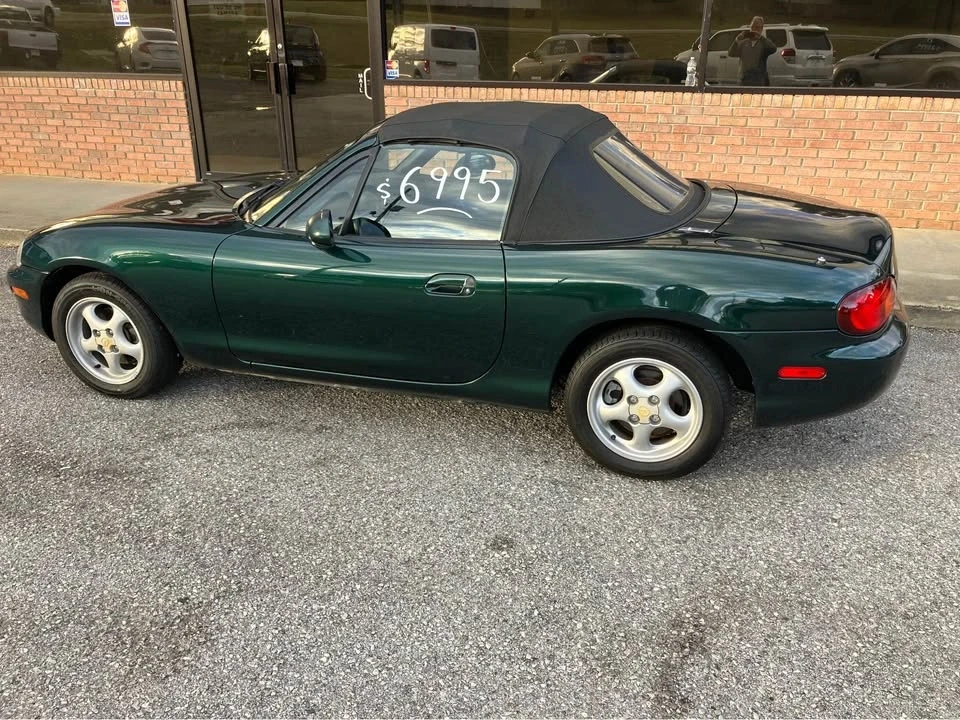 2000 Mazda NB MX-5 Miata - Image 2 of 8