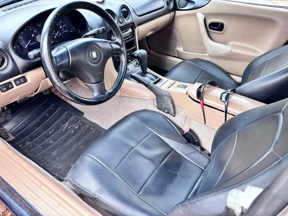 2000 Mazda NB MX-5 Miata - Image 5 of 10