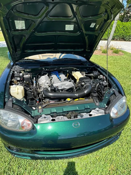 2000 Mazda NB MX-5 Miata - Image 2 of 6