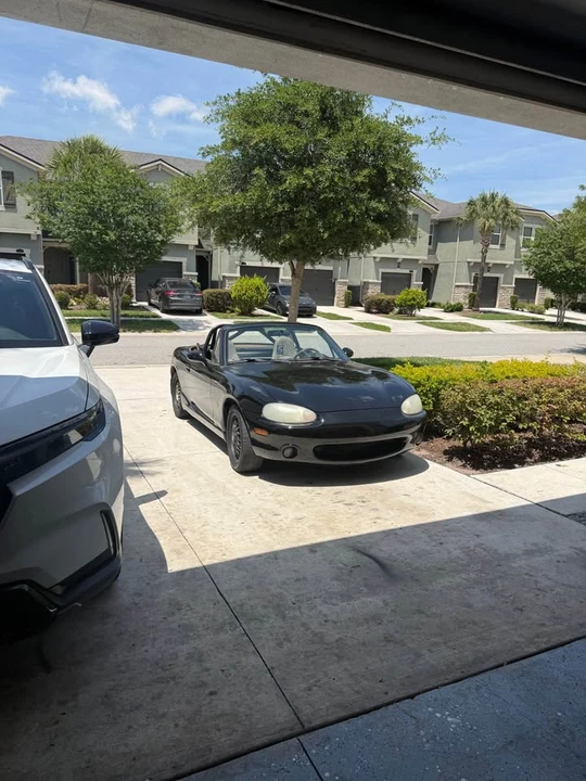 2000 Mazda NB MX-5 Miata - Image 6 of 8